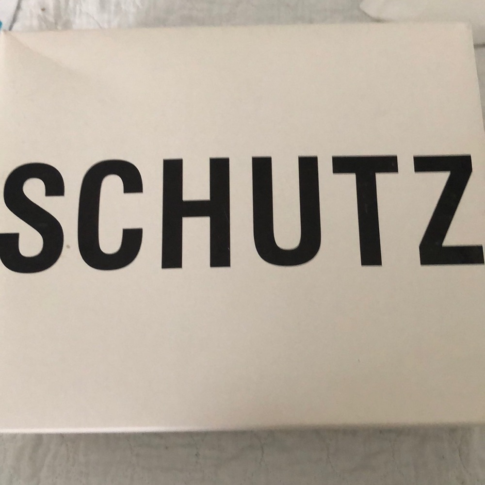 Brand new new worn schutz